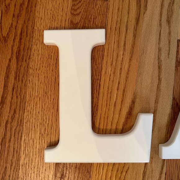 “Lauren” Wooden Block Letters - Picture 3 of 9